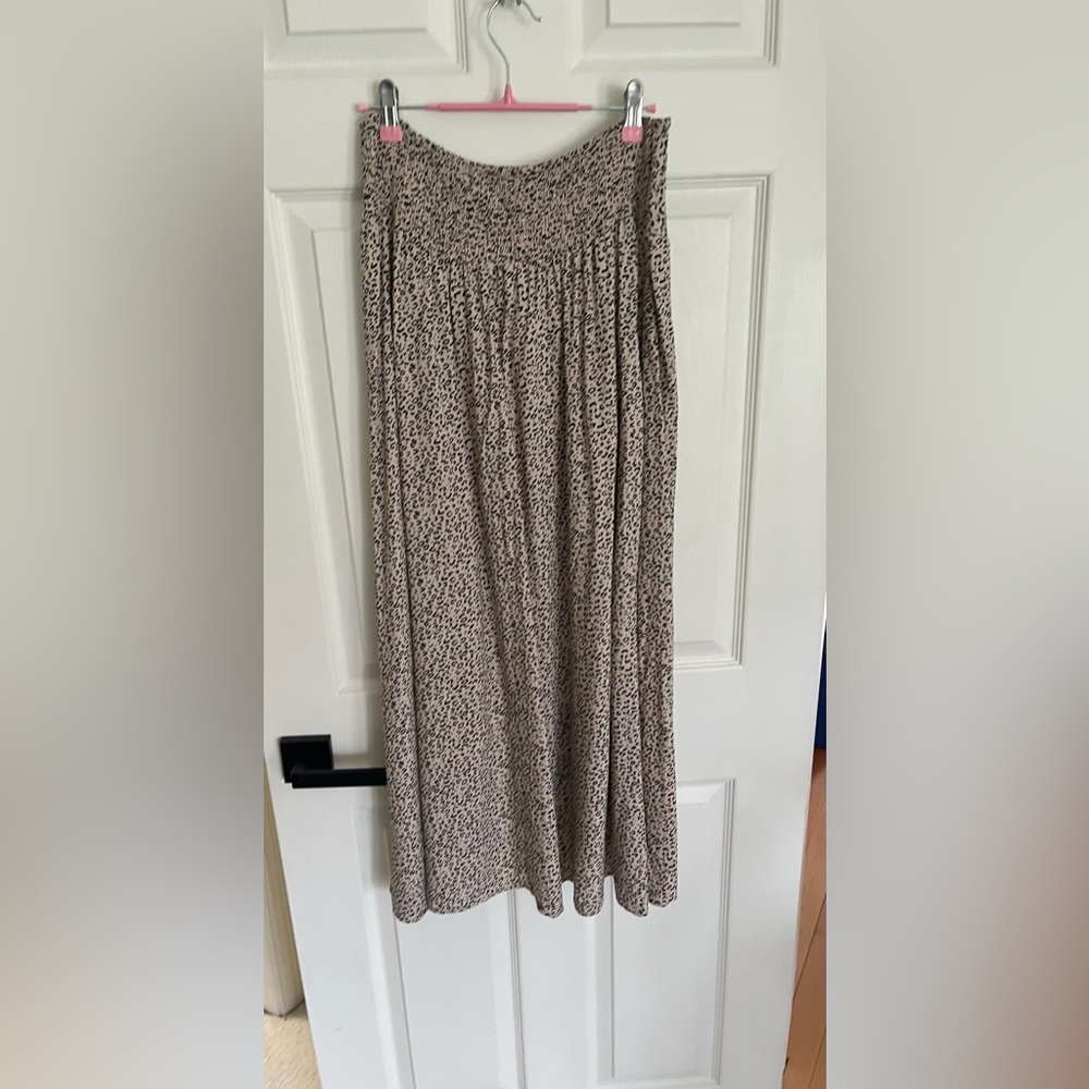 Women’s Beige Leopard Print Maxi Skirt